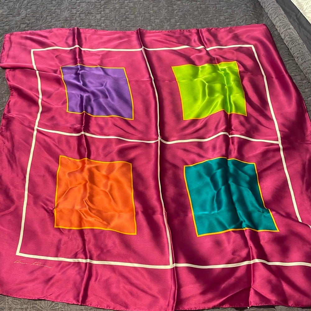Anne Klein for the Vera Companies All Silk scarf